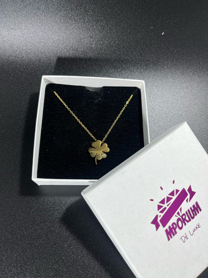 Clover Necklace image 5